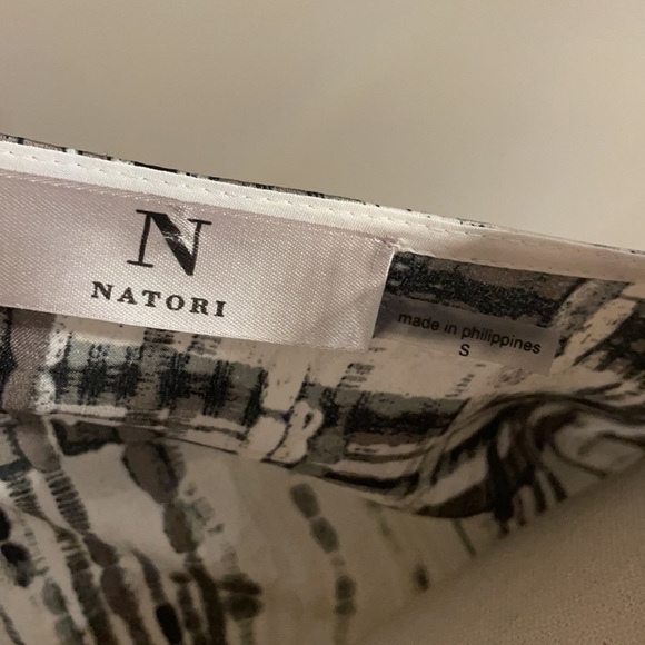 Natori women’s loungewear blk / wht  linear pattern, wide 3/4 sleeves. - Picture 4 of 10